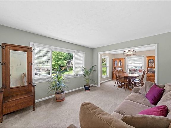 3rd image of 8203 Hauser Dr