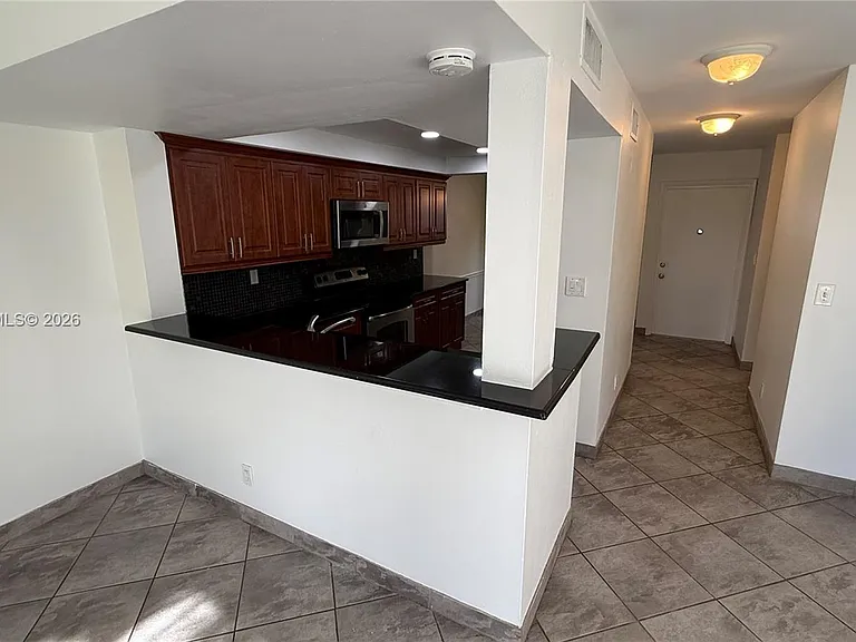 2961 SW 87th Ave #301 — Photo 6