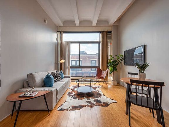 4th image of 12 Stoneholm St APT 531