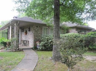 29 Sandelwood Trl, Beaumont, TX 77706