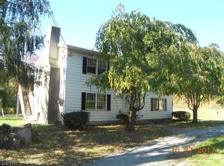 21 Sand Hill Rd, Vernon, NJ 07462