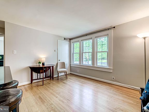 5th image of 1807 Dewitt Ave APT A