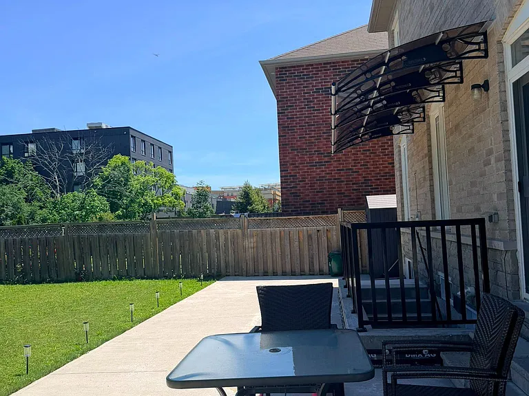 1761 Western Cres #BASEMENT — Photo 7