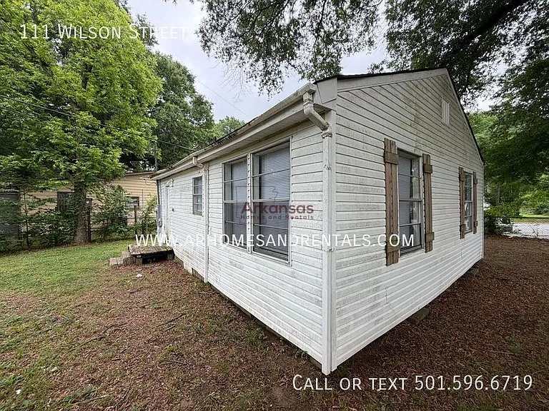 111 Wilson St — Photo 10