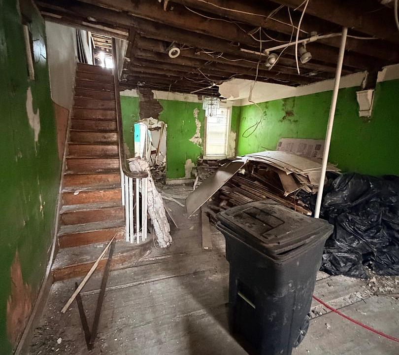 2nd image of 619 Mifflin St