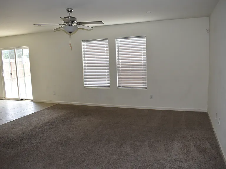 4508 Lindsey Ln — Photo 6