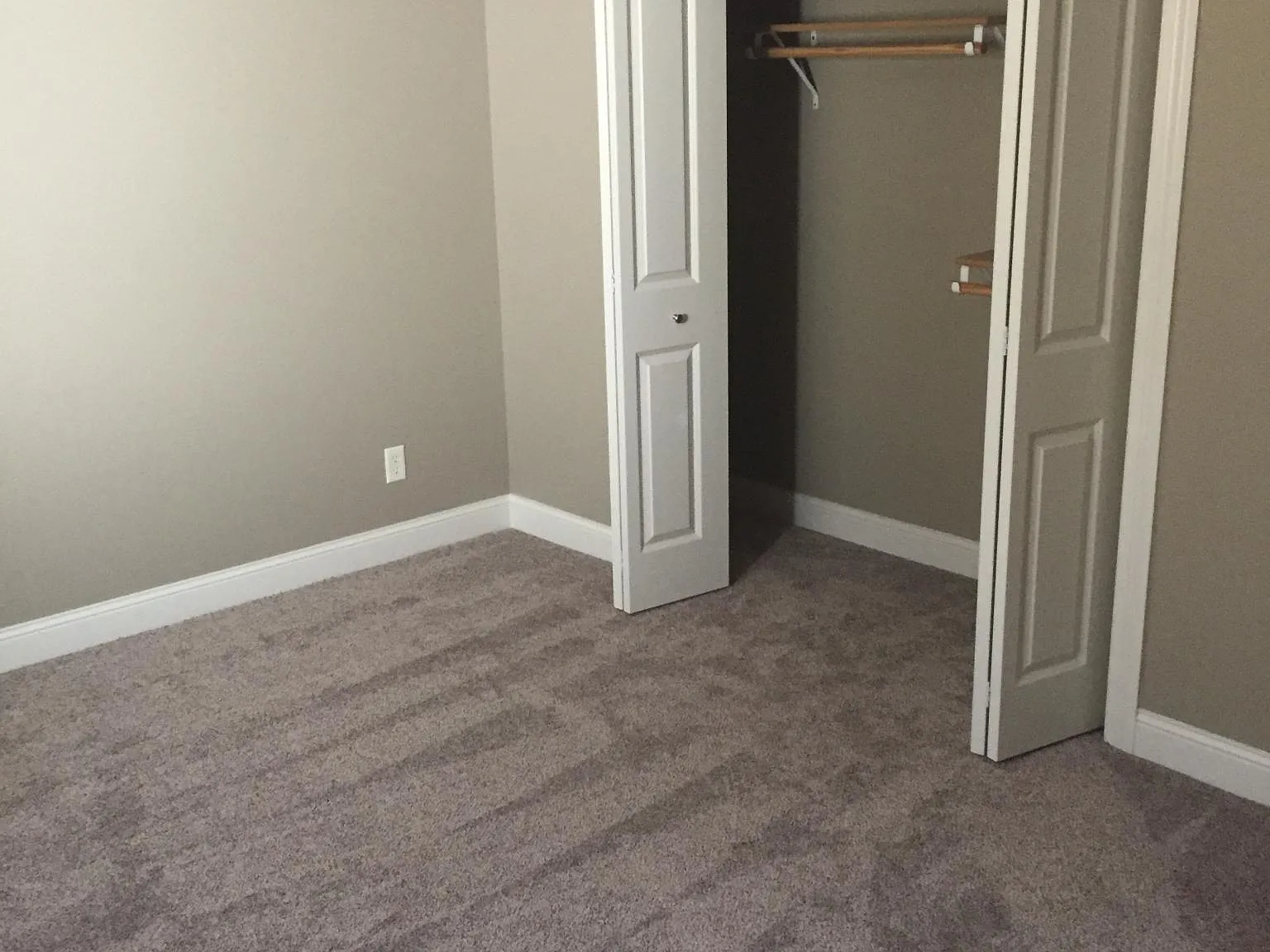 3 bed, 2130 sqft, $2,100 — Photo 4