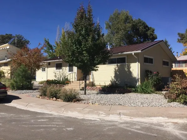442 Quartz St, Los Alamos, NM 87544