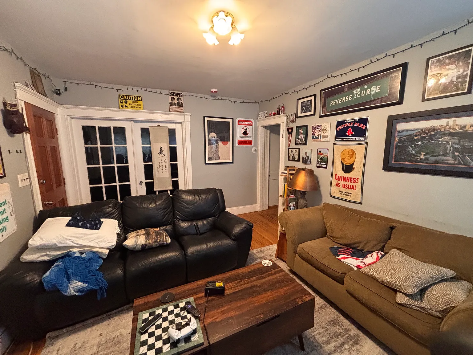 3 bed, 9999 sqft, $3,000 — Photo 2