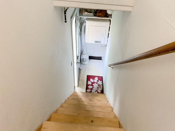 2nd image of 61 Bigelow St #2