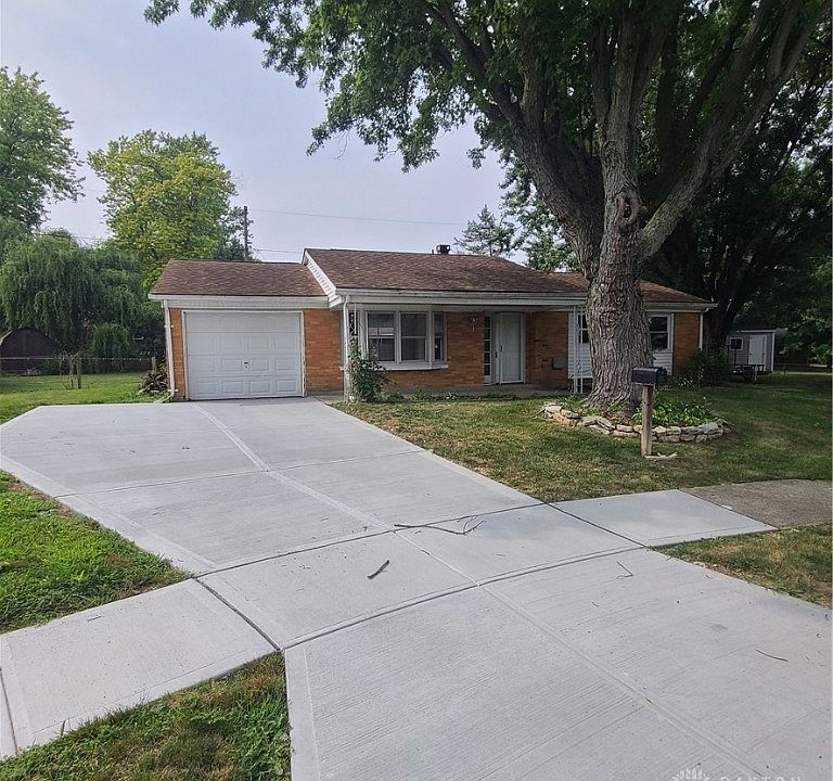 1st image of 403 Swank Ct