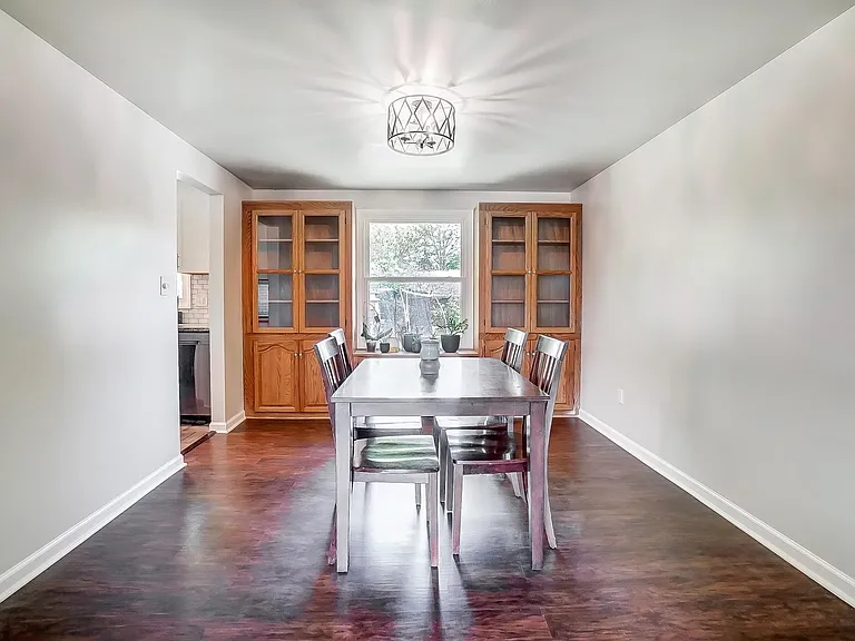 4216 Silver Oak St — Photo 18