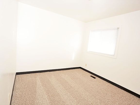 4th image of 1110 24th Ave S #1111-4