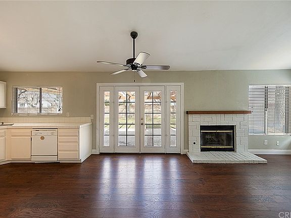 5th image of 737 E Avenue K6