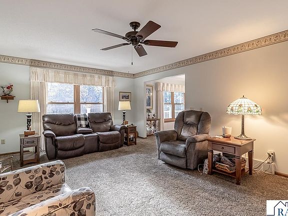 4th image of 1801 Pleasant View Dr
