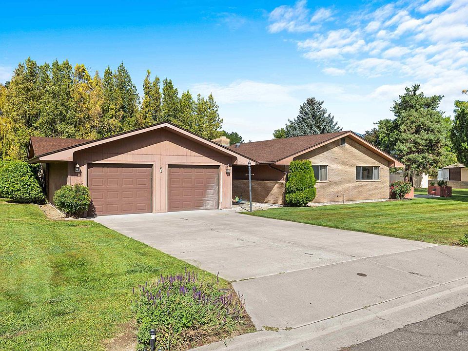 1st image of 1095 Cedarwood Cir