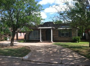 203 NW Alpine Dr, Plainview, TX 79072