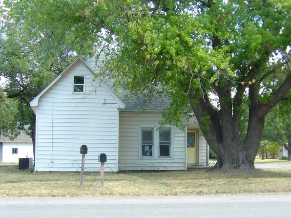501 N Main St, Canton, KS 67428