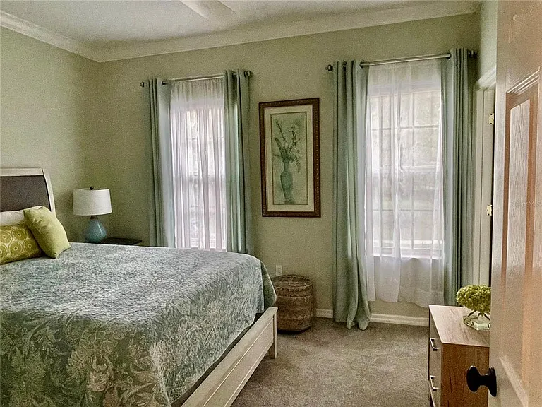 5635 Whitehead St — Photo 32
