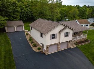 460 Braden School Rd, Beaver Falls, PA 15010