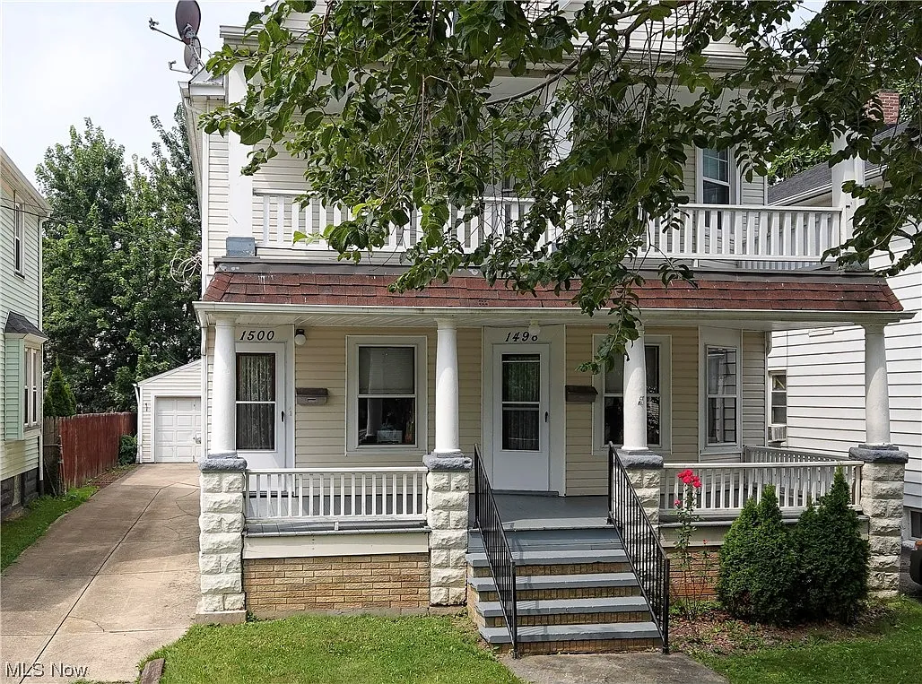 1498 Westwood Ave photo 1