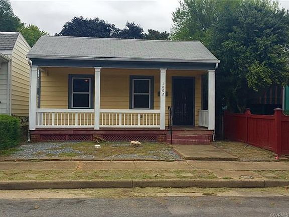 3rd image of 1802 Blair St