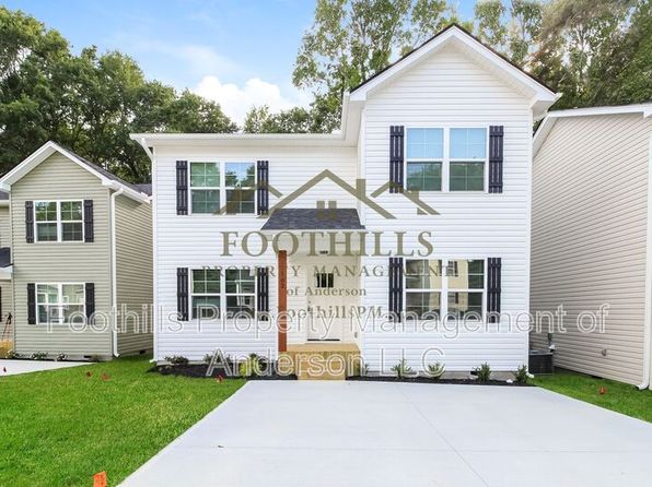 102 Crown Ct