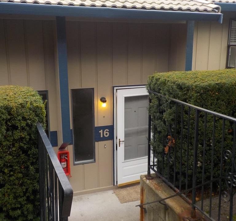 1st image of 110 19th Ave SE Unit 19