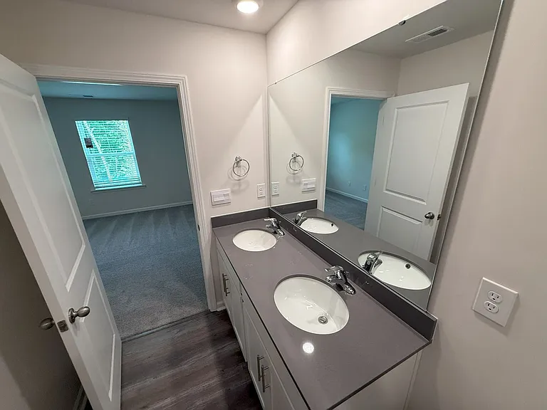 5138 Hyrule Dr — Photo 10