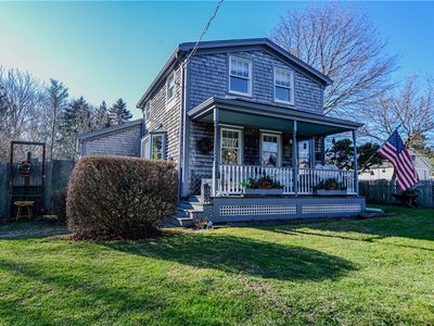 225 Old Mill Ln, Portsmouth, RI, 02871