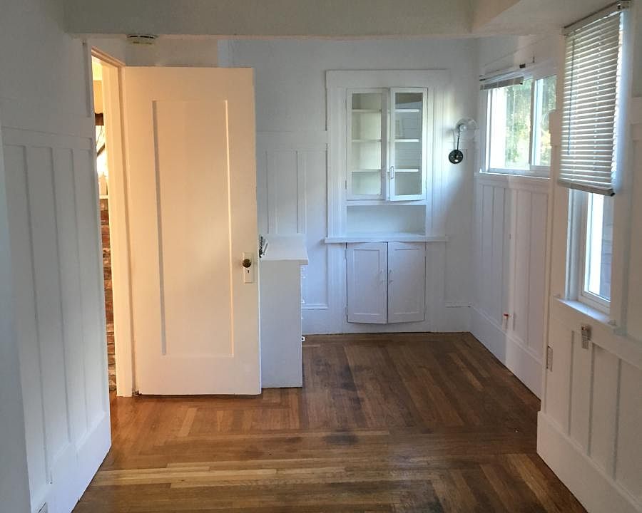 2nd image of 1816 Parker St