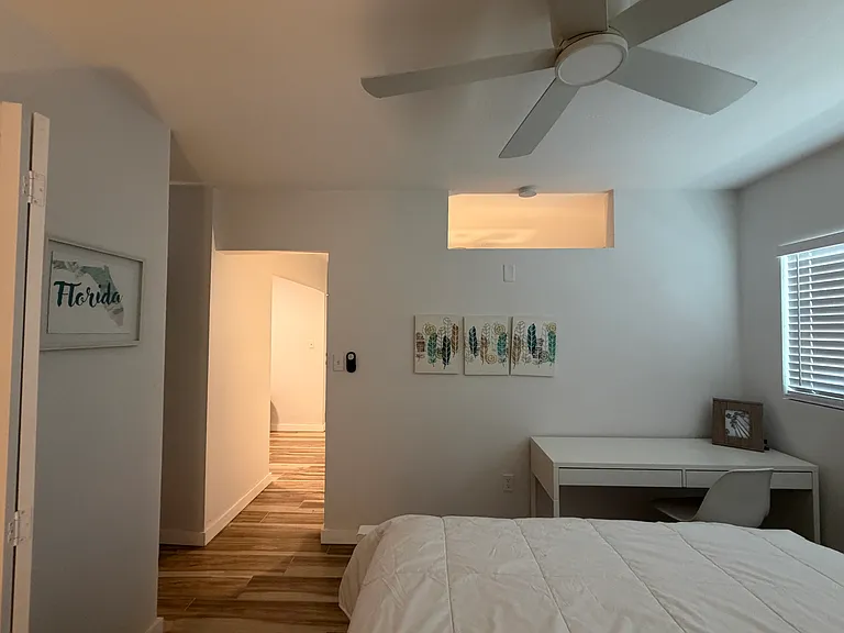 117 SE 8th St #117 — Photo 19