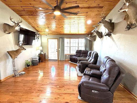 2nd image of 9251 County Road 2960