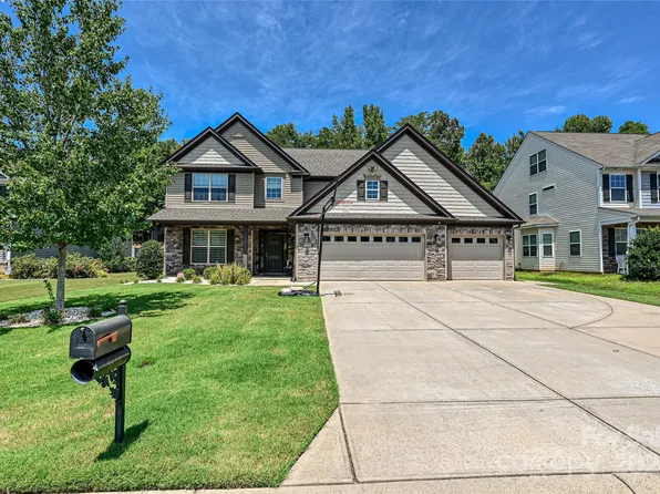 5610 Coulee Ct, Waxhaw, NC 28173