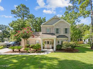 509 Center Dr, Hampstead, NC 28443