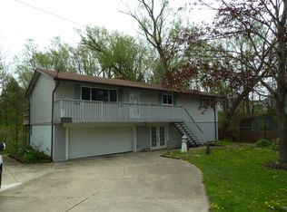 360 Craggy Creek Dr, Chippewa Lake, OH 44215
