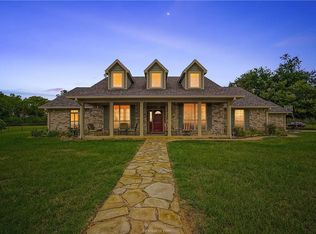 9942 Batson Rd, Normangee, TX 77871