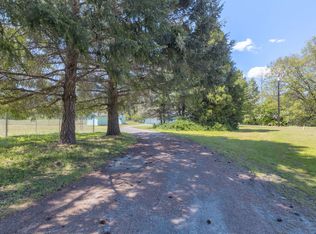 637 Covered Bridge Rd, Rogue River, OR 97537