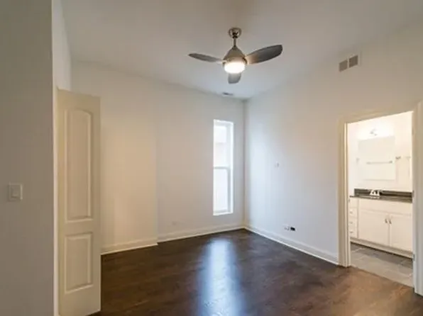 2204 W Warren Blvd, Chicago, IL