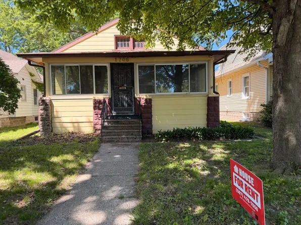 1706 29th St, Rock Island, IL 61201