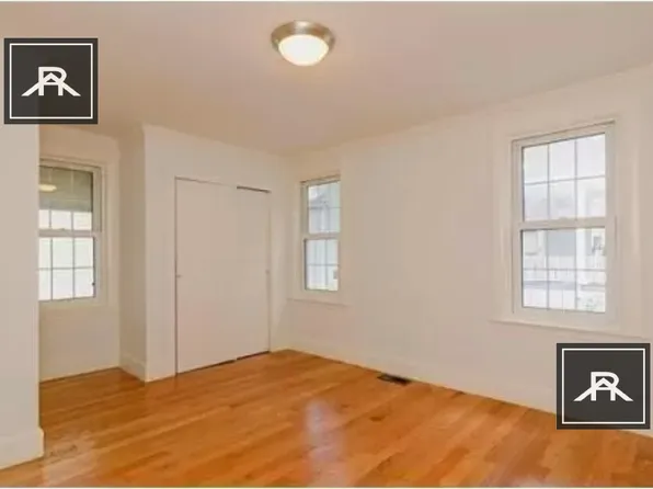 4 Braemore Rd #1, Brighton, MA 02135