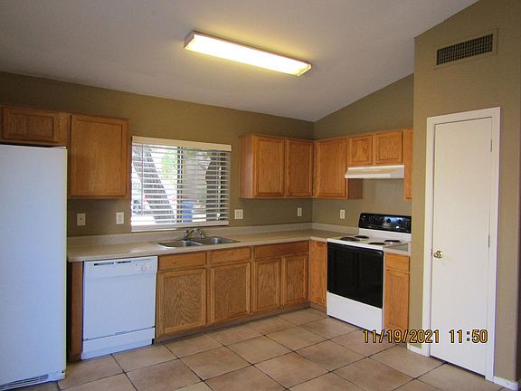 5th image of 10946 E Carol Ave