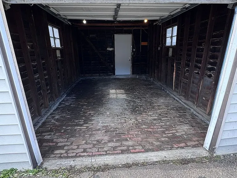 3211 Walnut St — Photo 7