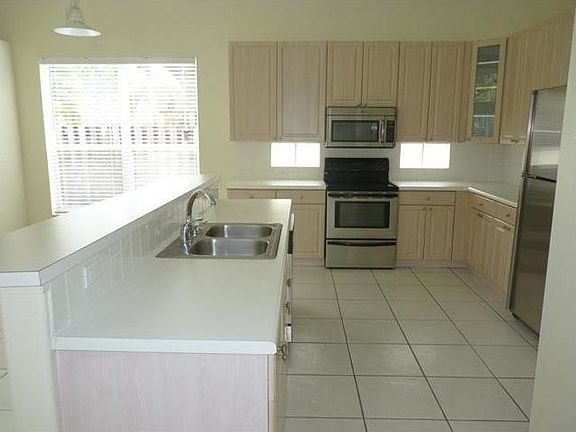 5th image of 2311 NW 193rd Ave