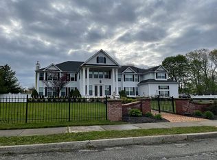 91 Fairmont Ave, Medford, NY 11763