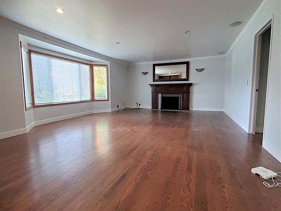 5th image of 271 Santa Clara Ave