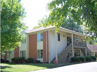 435 Rosewood Ct UNIT D-26, Blue Ridge Manor, KY 40223