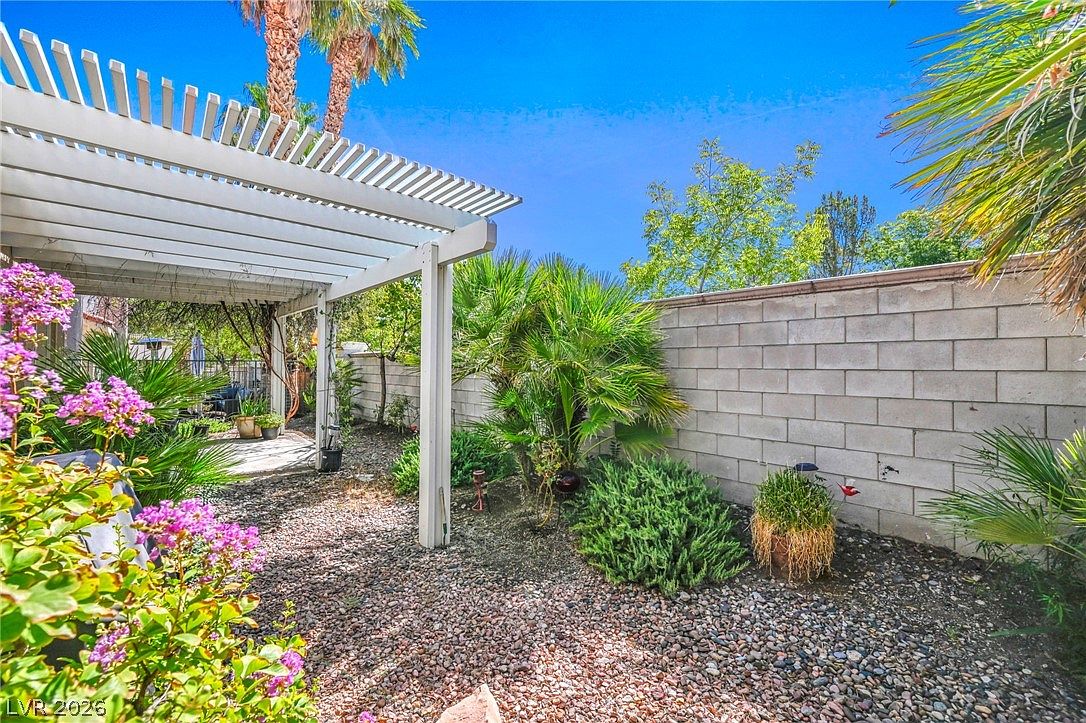 1745 Lily Pond Cir — photo 5