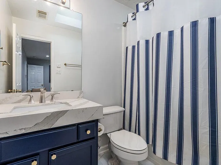 1211 Campton Ct — Photo 29