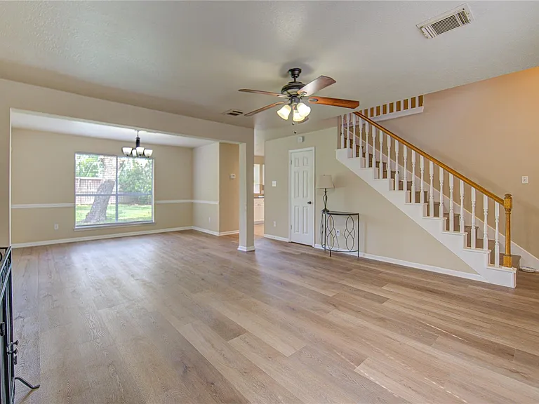 138 W New Meadows Dr — Photo 5